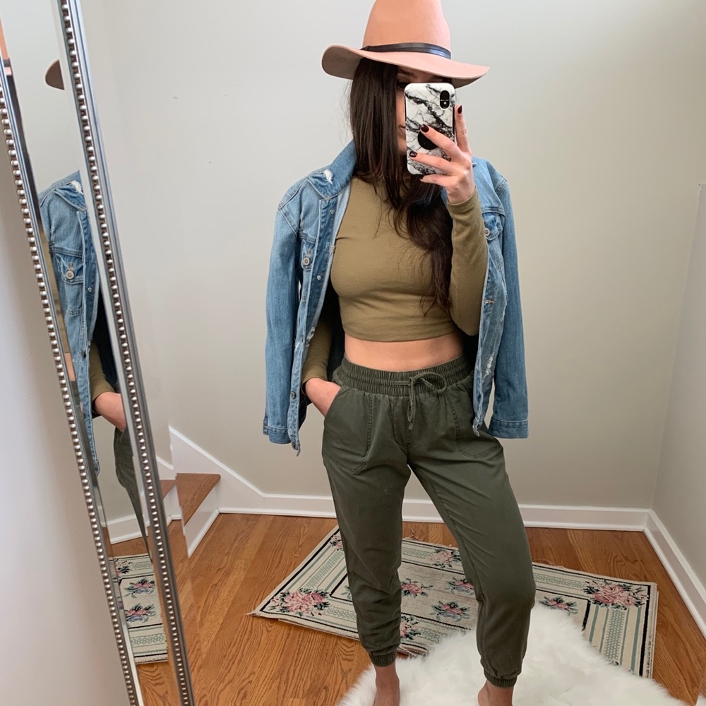 Green high rise joggers